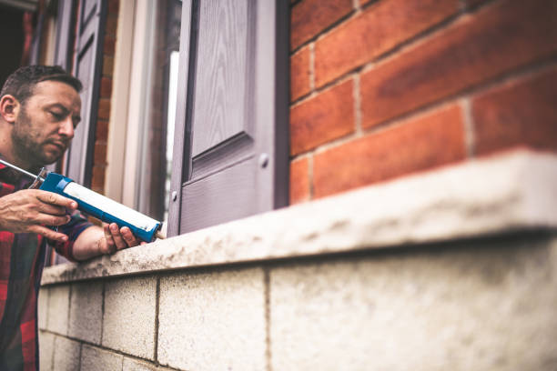 Best Specialized Insulation Services in Leavittsburg, OH